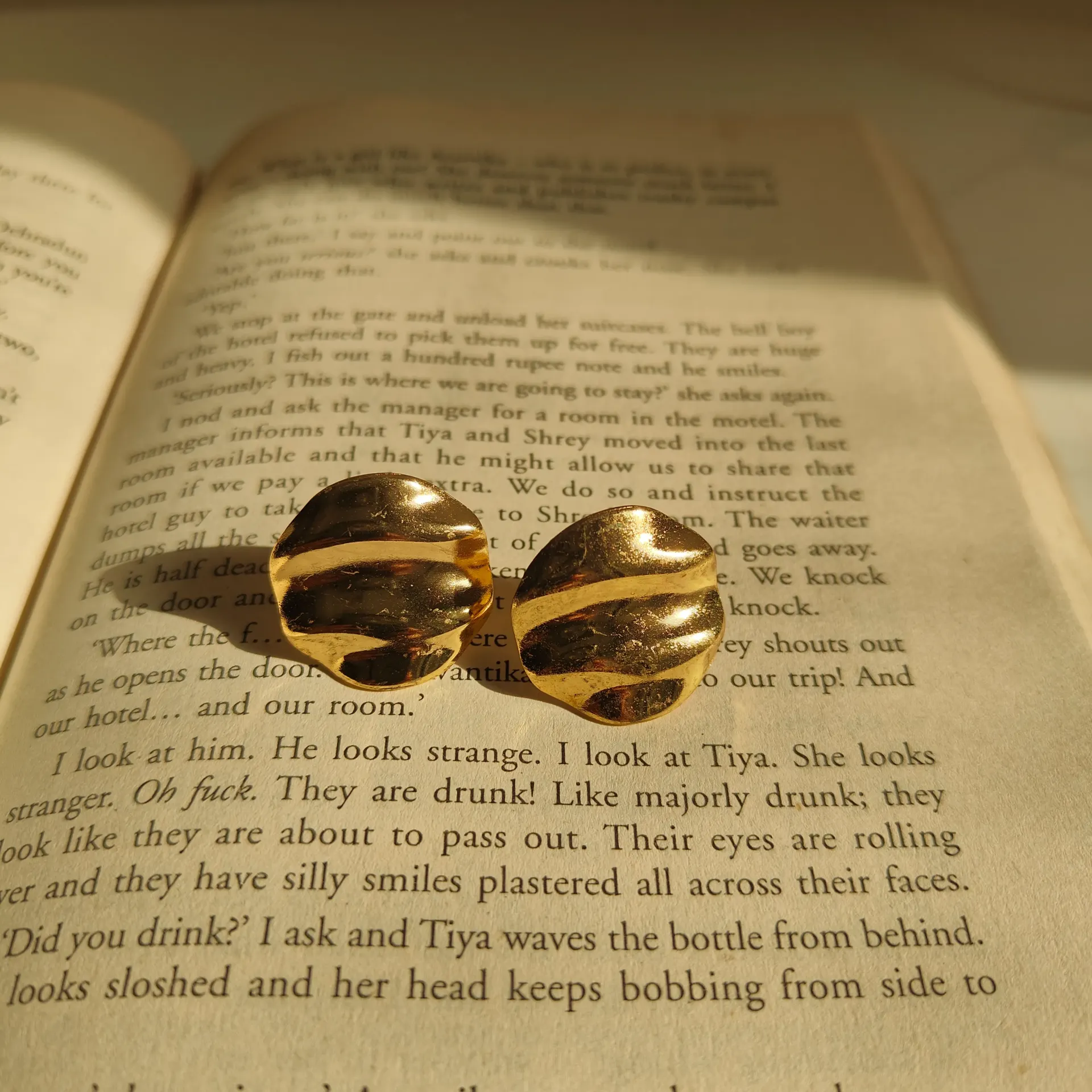 Golden Ripple Studs