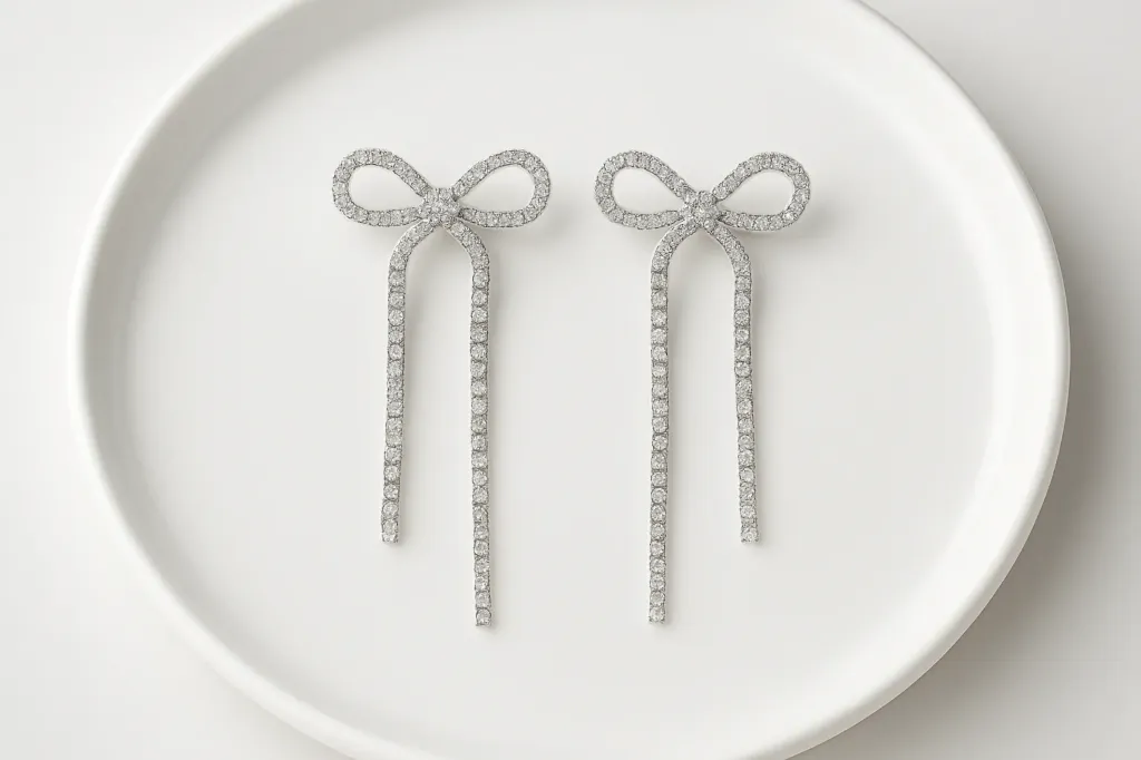 [PEG-005] Pavé Ribbon Drops