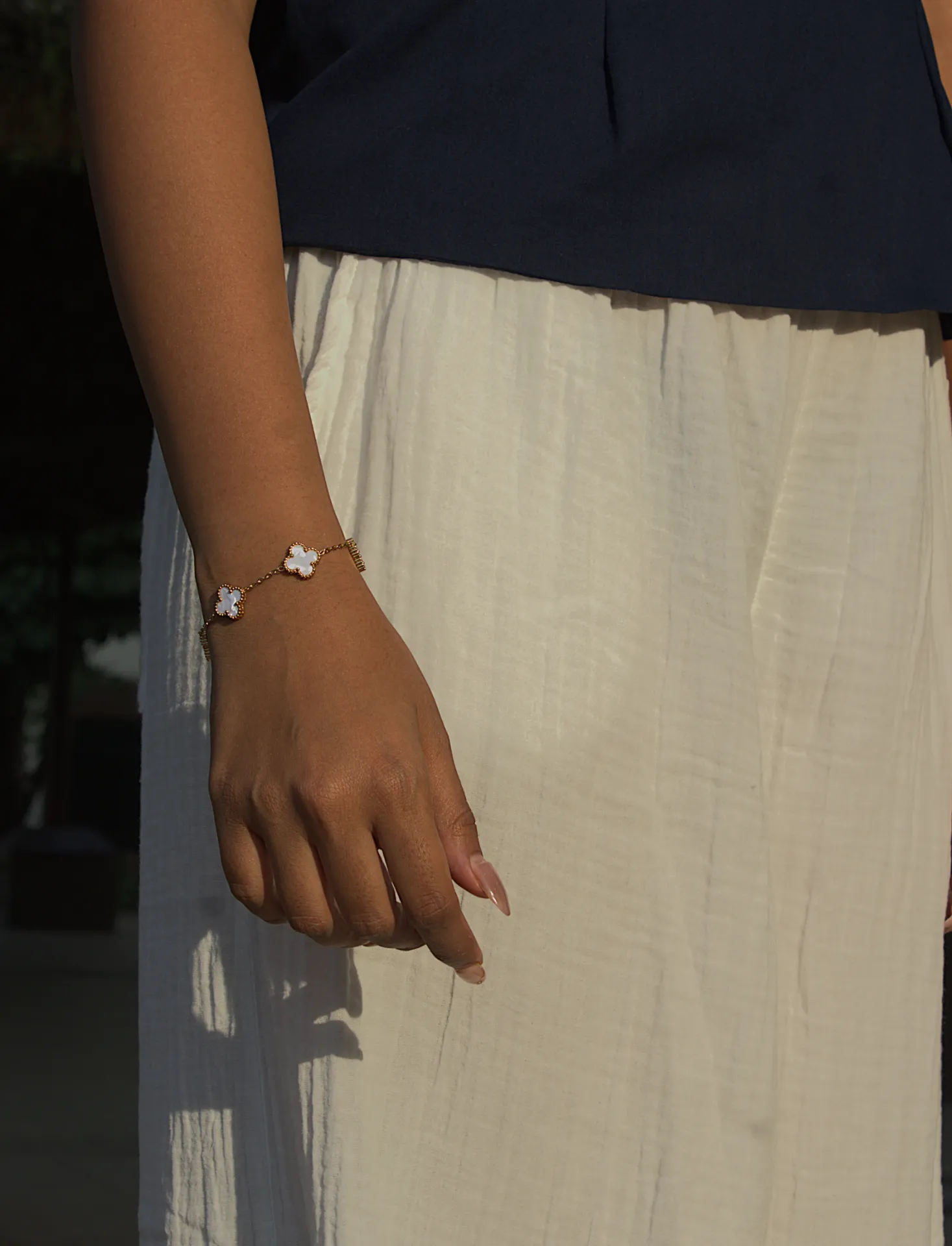 The Luxe Petal Line Bracelet (White)