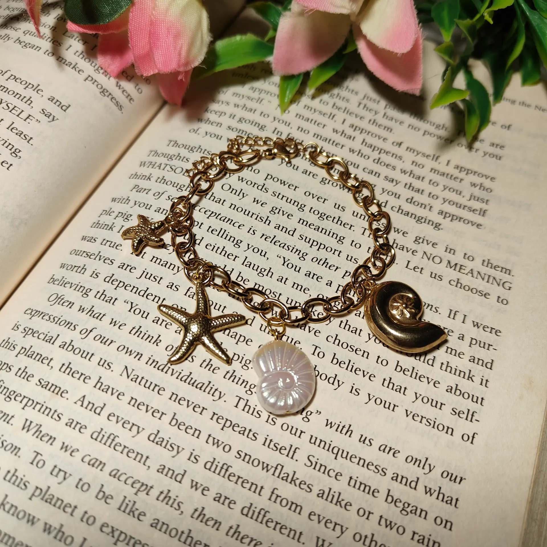 Golden Seashell Charm Bracelet