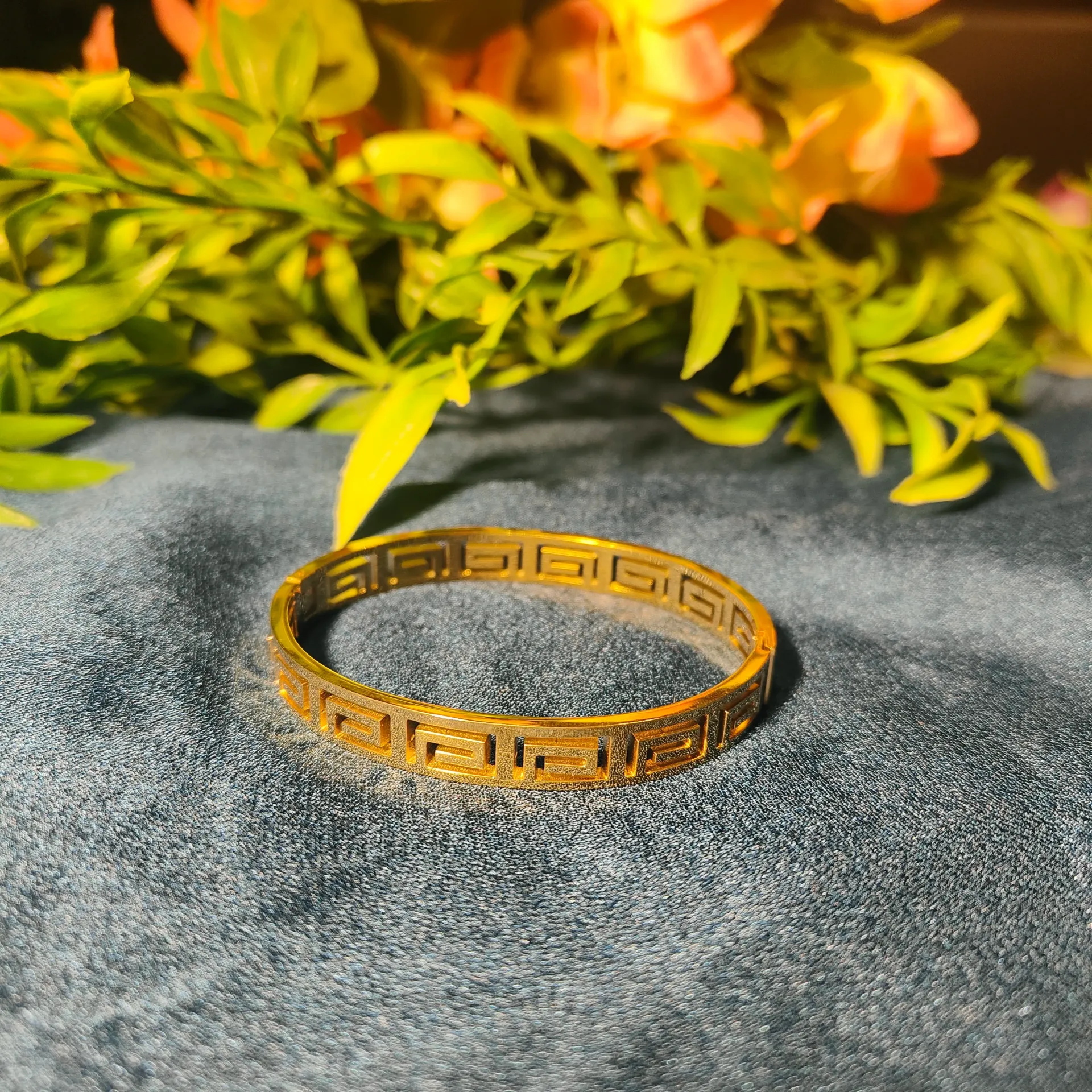 [PBG027] Greek Key Bangle