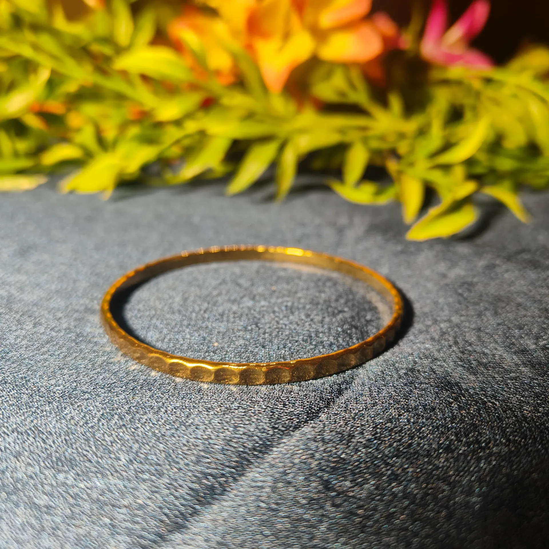 [PBG038] Golden Hammered Bangle