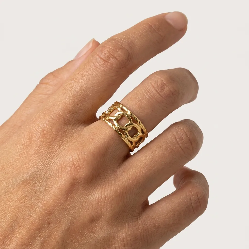 The Interstellar Chain Ring