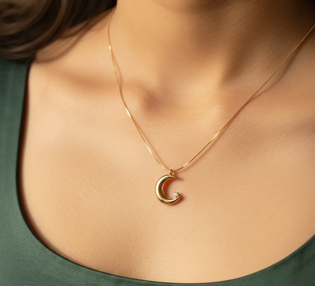 [PNG062] Selene Crescent Pendant