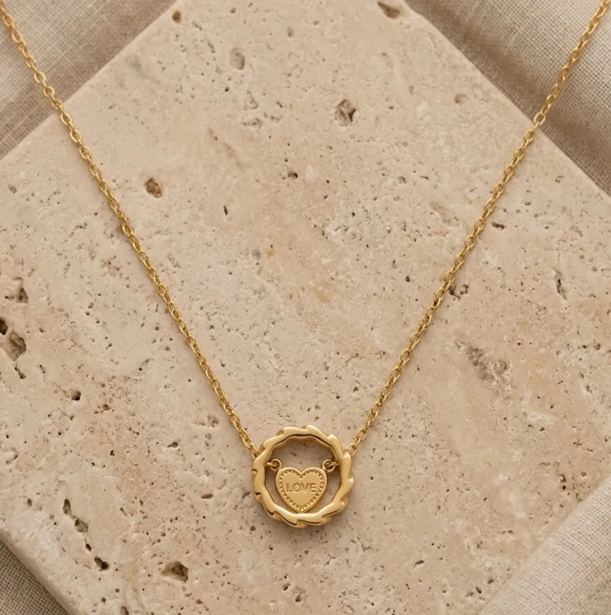 [PNG063] Twisted Circle "LOVE" Heart Necklace