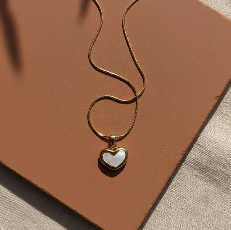 The Amora Pearl Heart