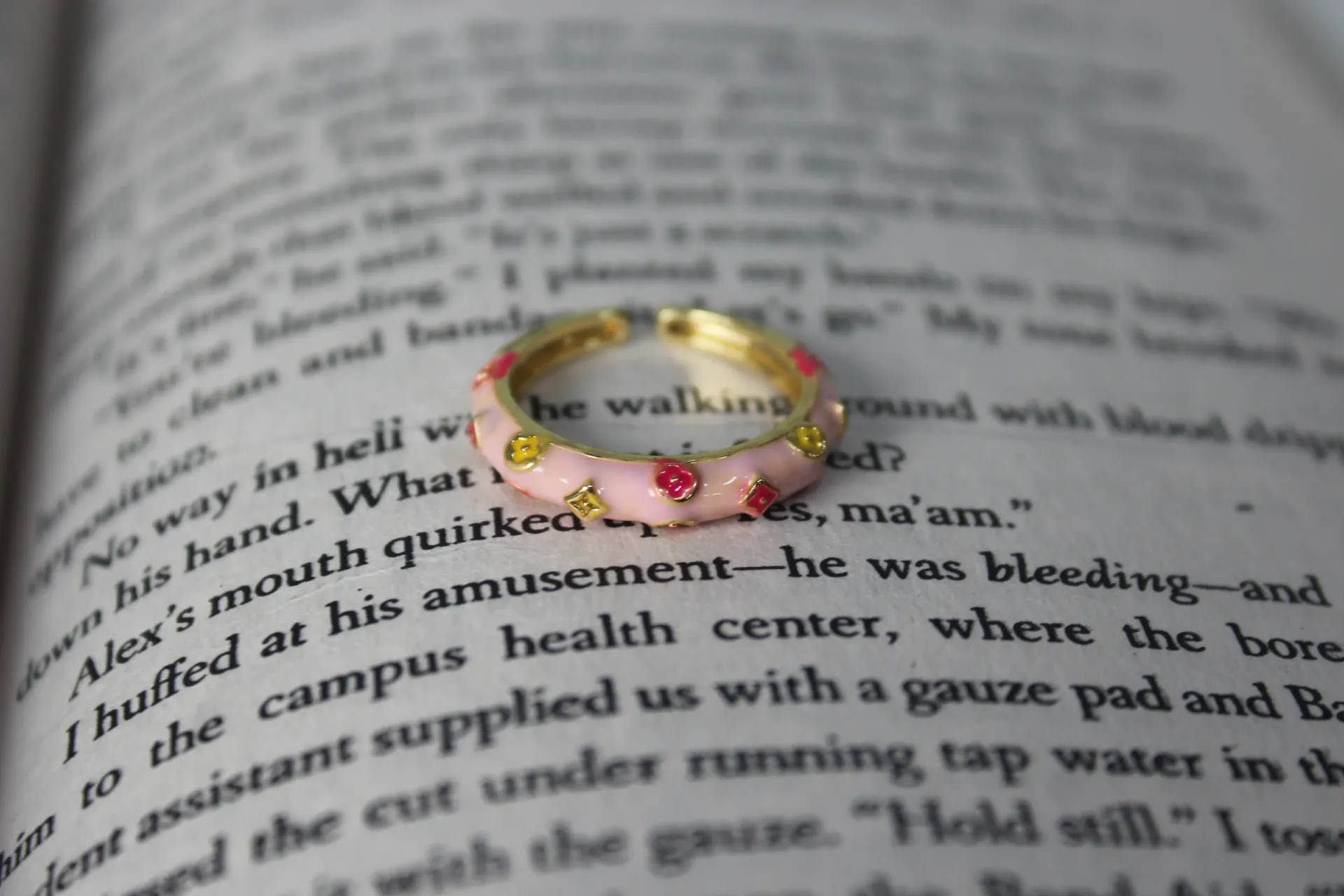 The Royal Petal Pattern Ring