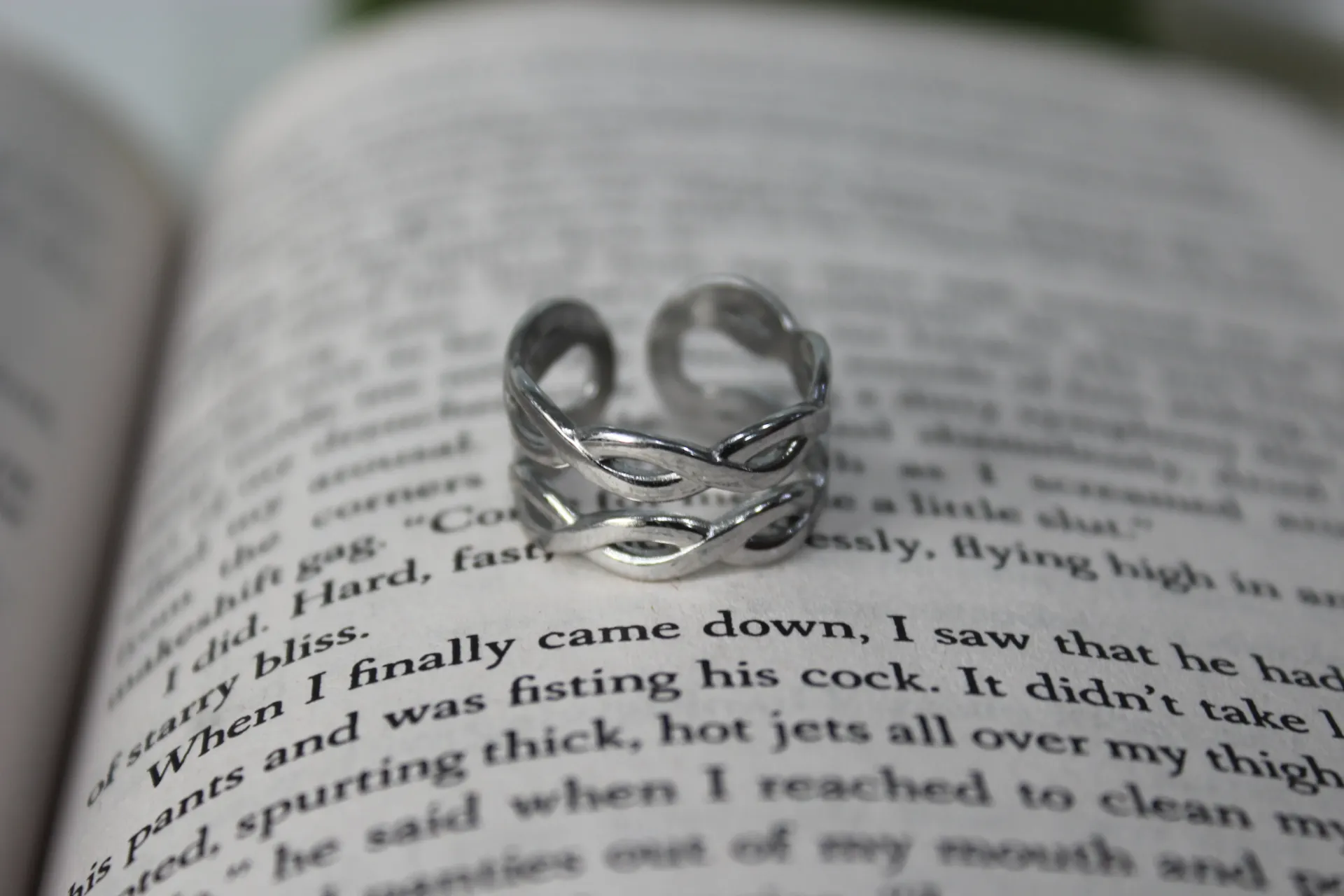 The Horizon Radiant Woven Ring