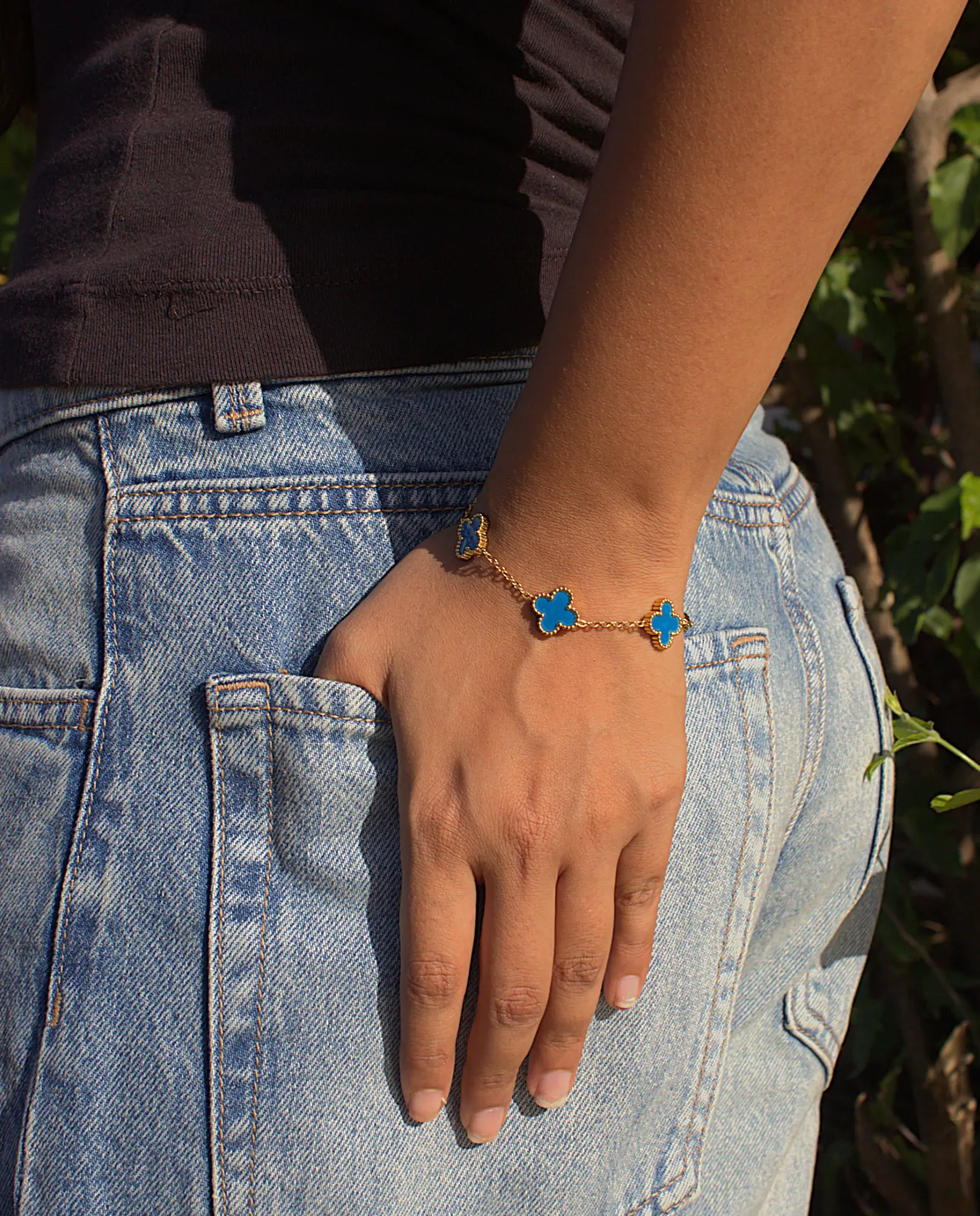 The Luxe Petal Line Bracelet (Blue)