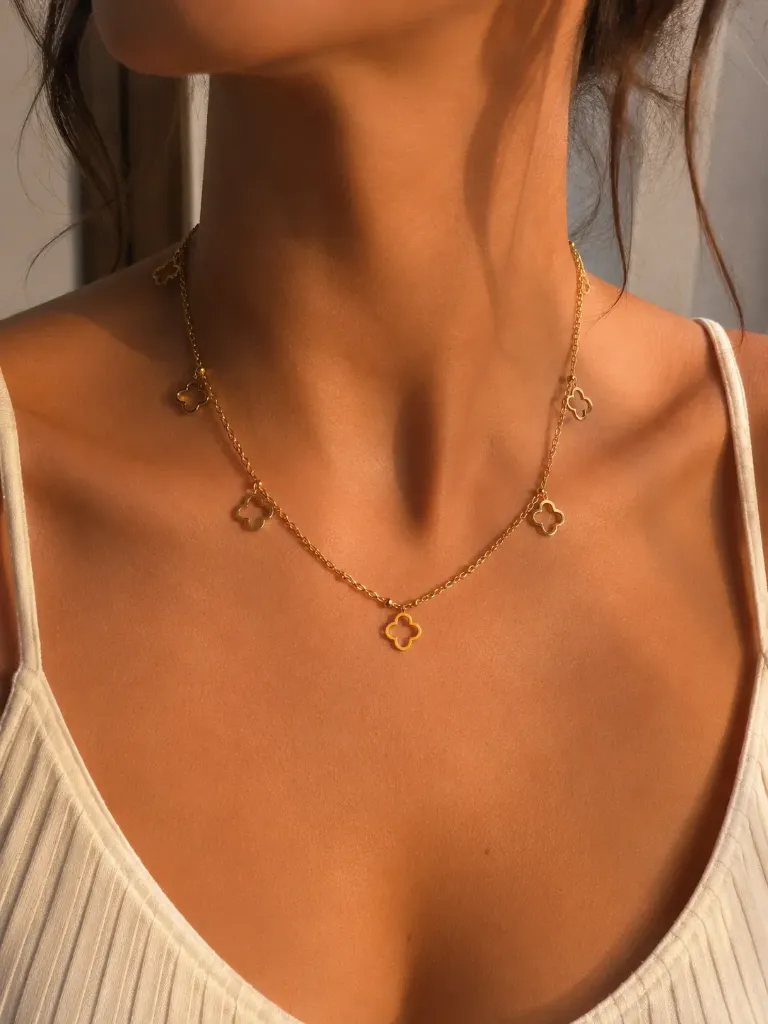 Clover  Choker Necklace