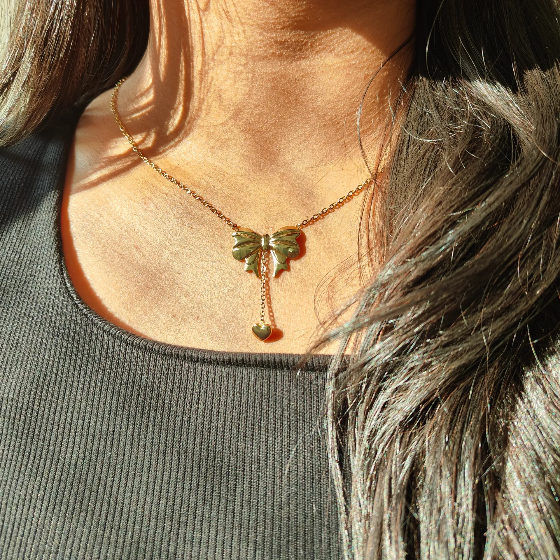 Graceful Ribbon Lariat Necklace